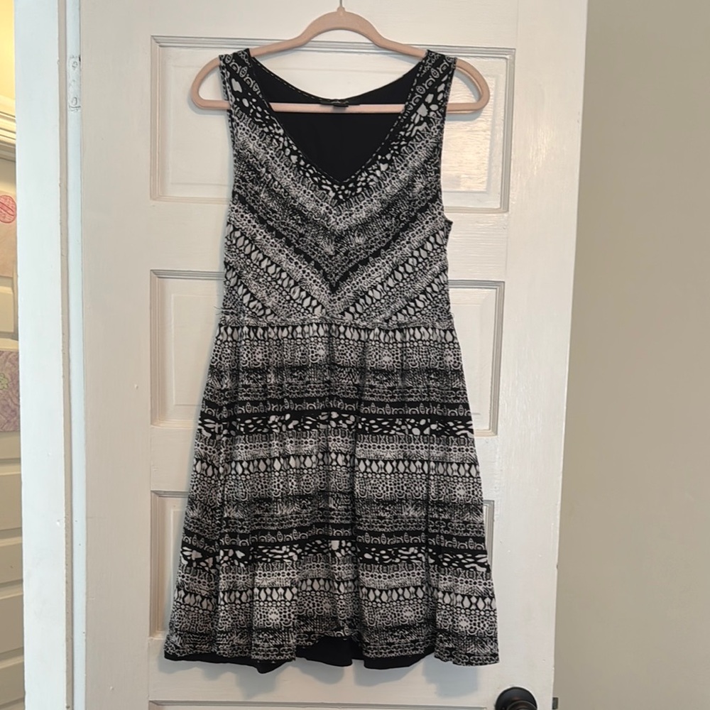 Black and White Patterned Women's Dress
